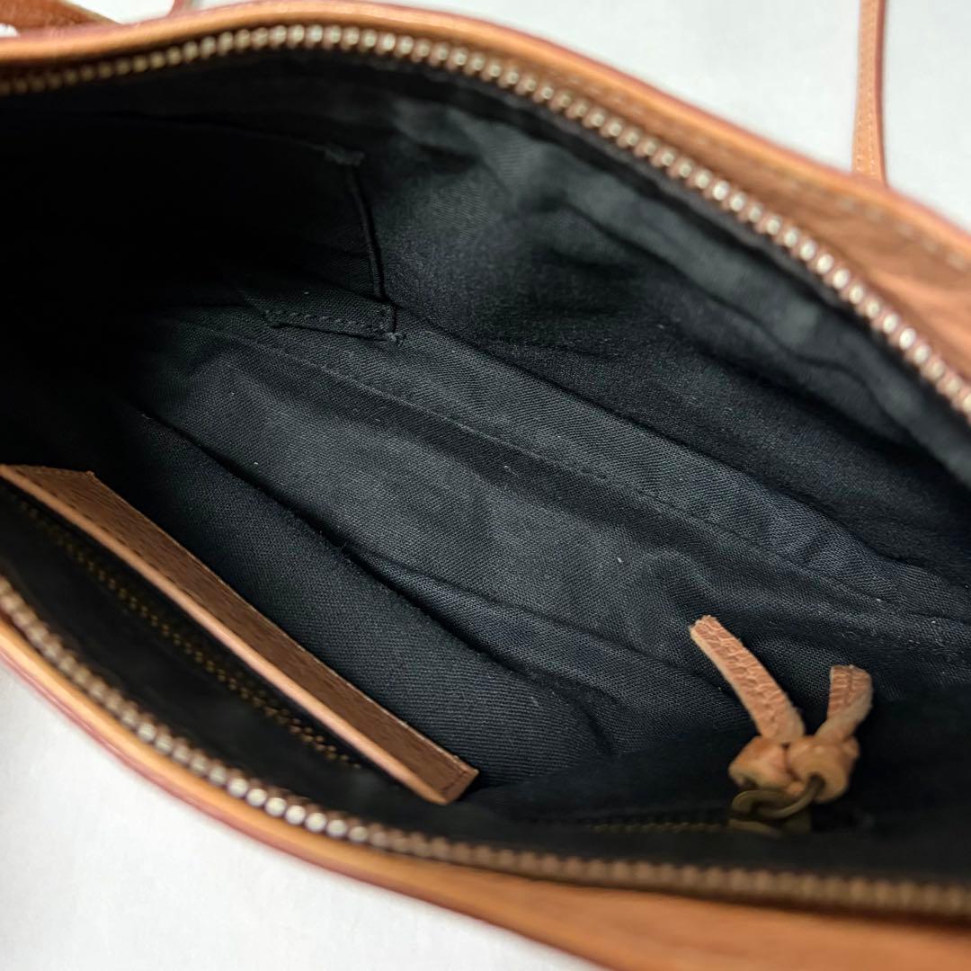 バレンシアガ ジャイアントヒップ ショルダーバッグ