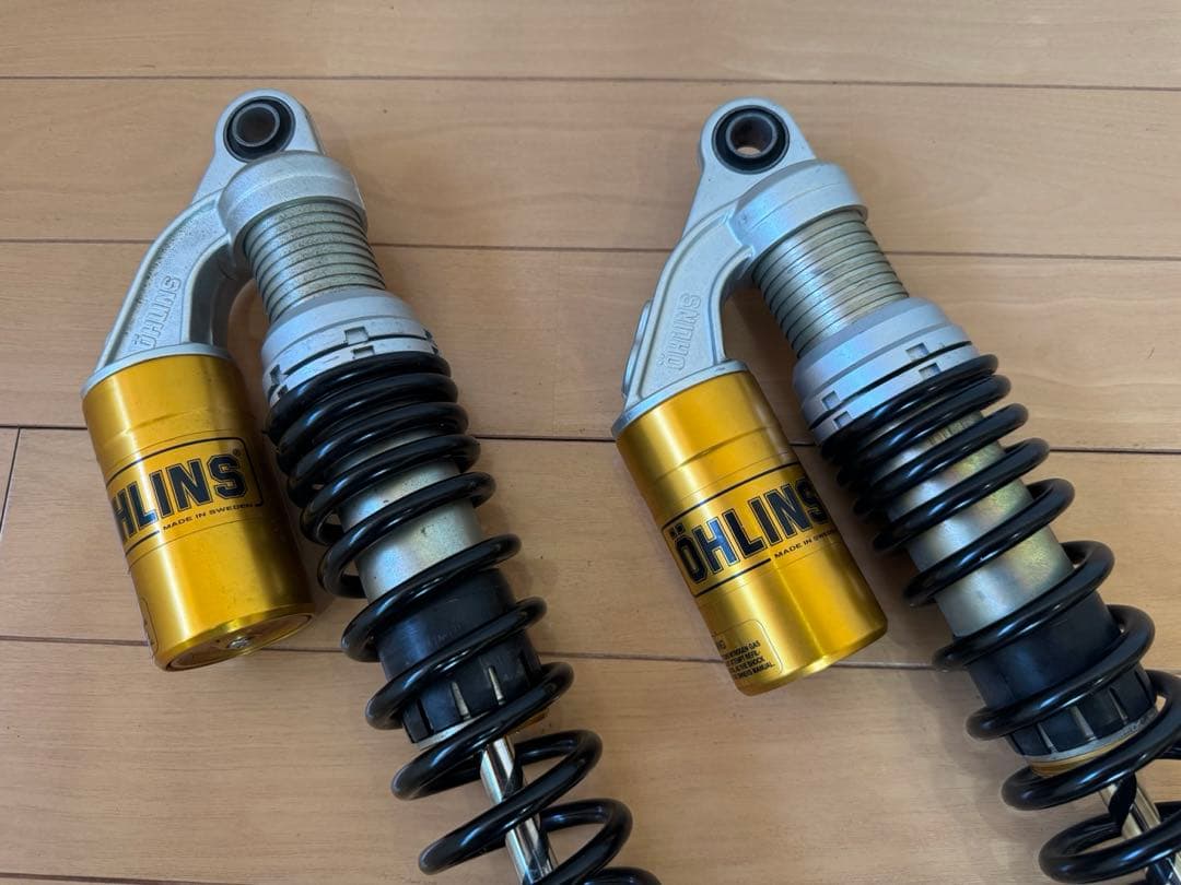 Öhlins リアサスペンション ゴールド/ブラック