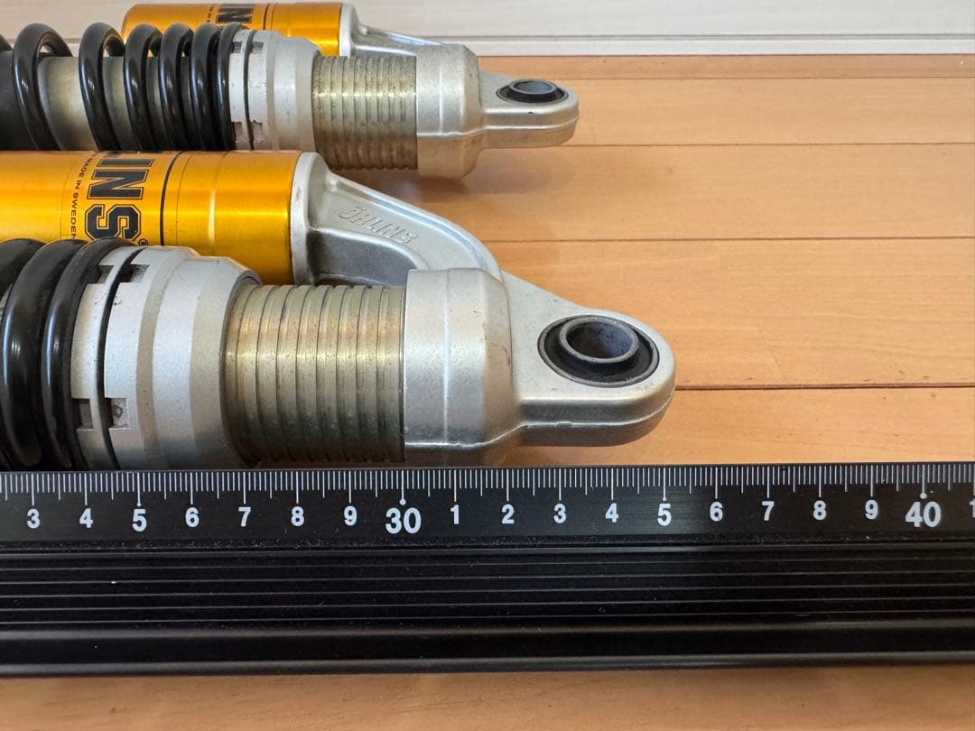 Öhlins リアサスペンション ゴールド/ブラック