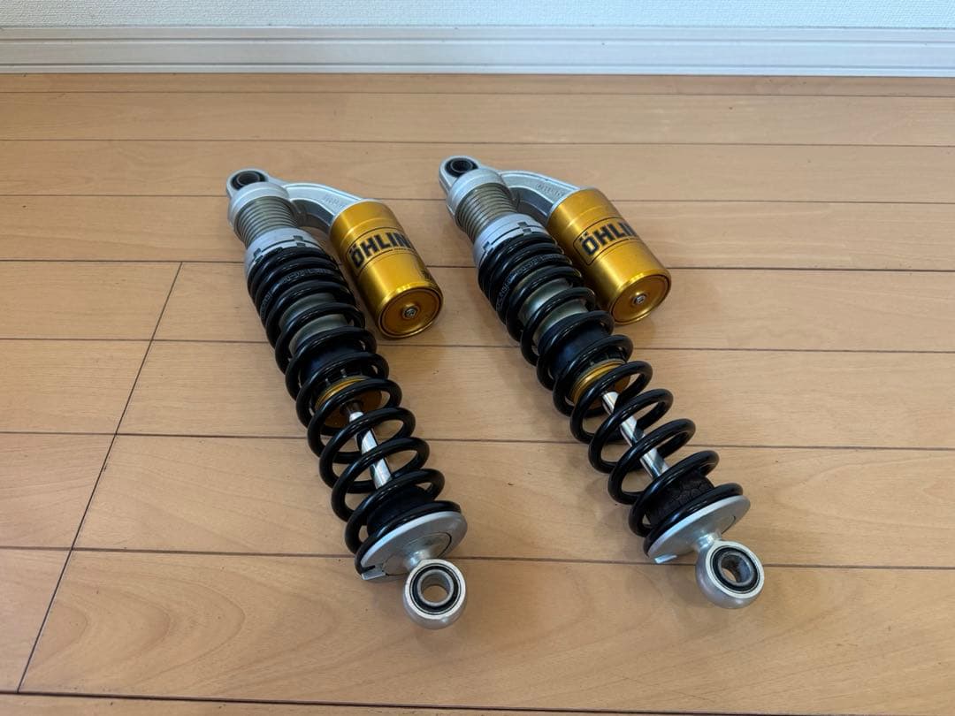 Öhlins リアサスペンション ゴールド/ブラック