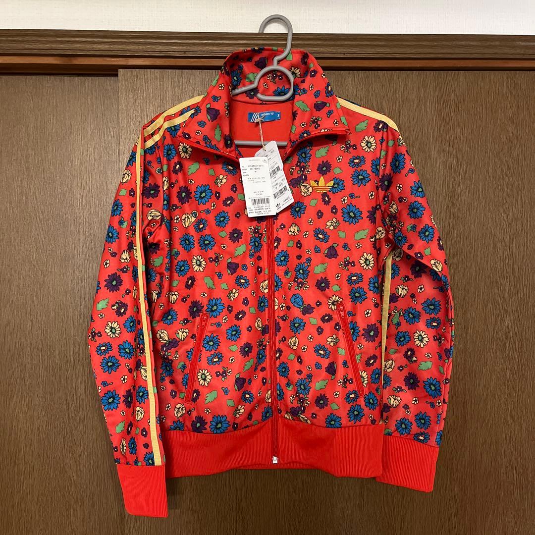 かくかくしかじか　着用　ロデオクラウン　アディダスコラボジャージ