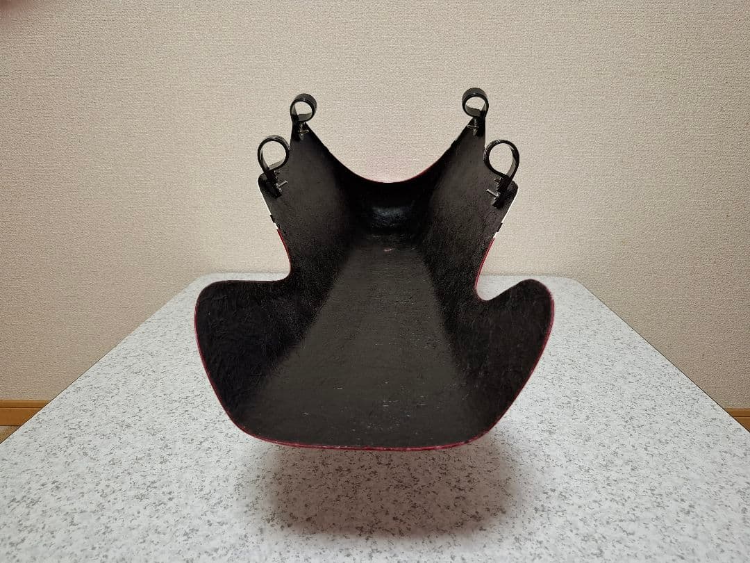 CB400SF NC 39&42前期用アンダーカウル&タンクカバーになります。