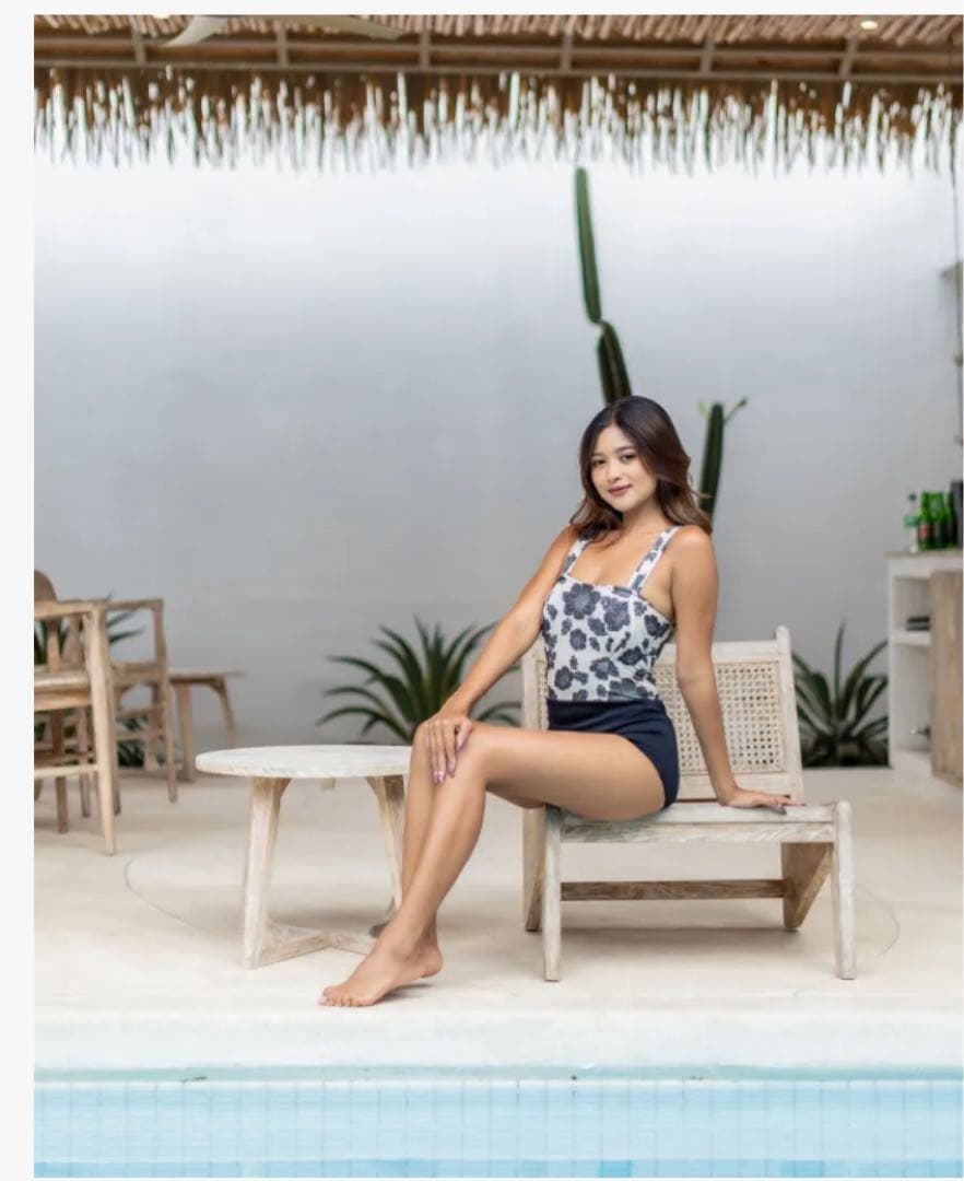 swell flower スウェルフラワー　旧　エコビッチ　花柄　ワンピース水着