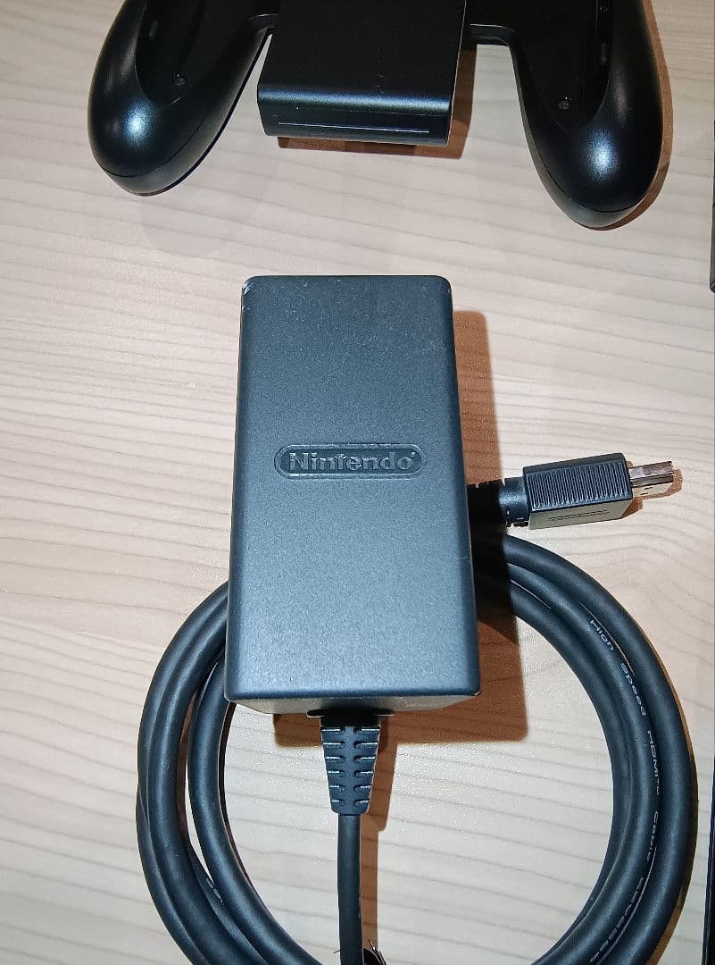 Nintendo Switch 本体 ジョイコンなし　ニンテンドースイッチ