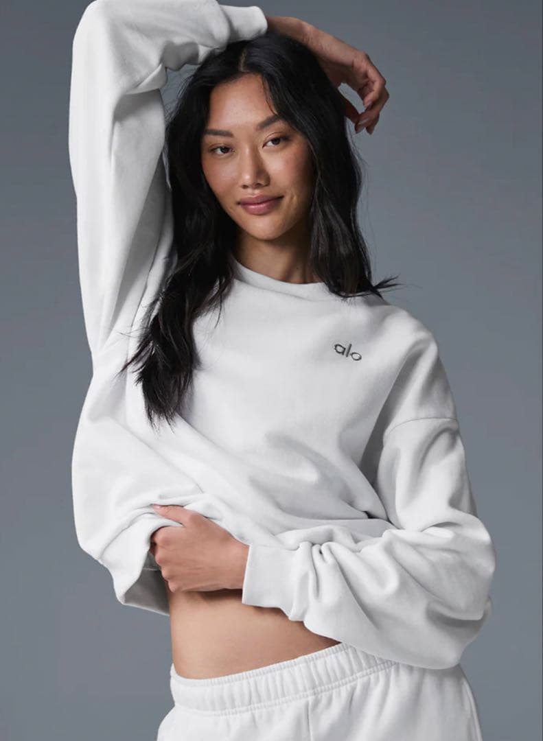 本日限定❕alo yoga AccoladeCrewNeckPullover