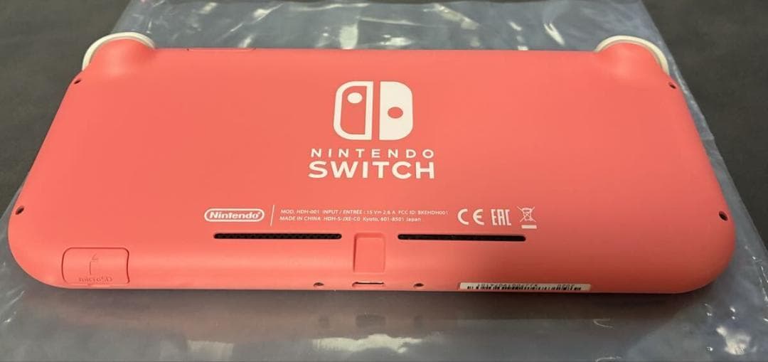 ほぼ新品 Nintendo Switch Lite スイッチライト本体 コーラル