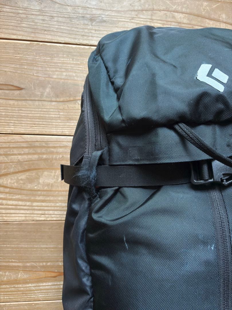 電動式雪崩エアバッグ　 SAGA 40