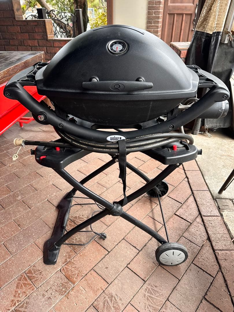 Weber ガスグリル Q2200 カート、カバー付き