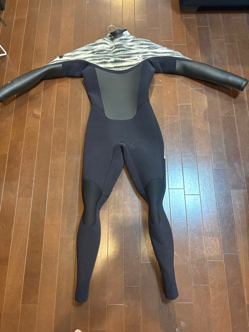 C*i様 デルフィセミドライスーツ