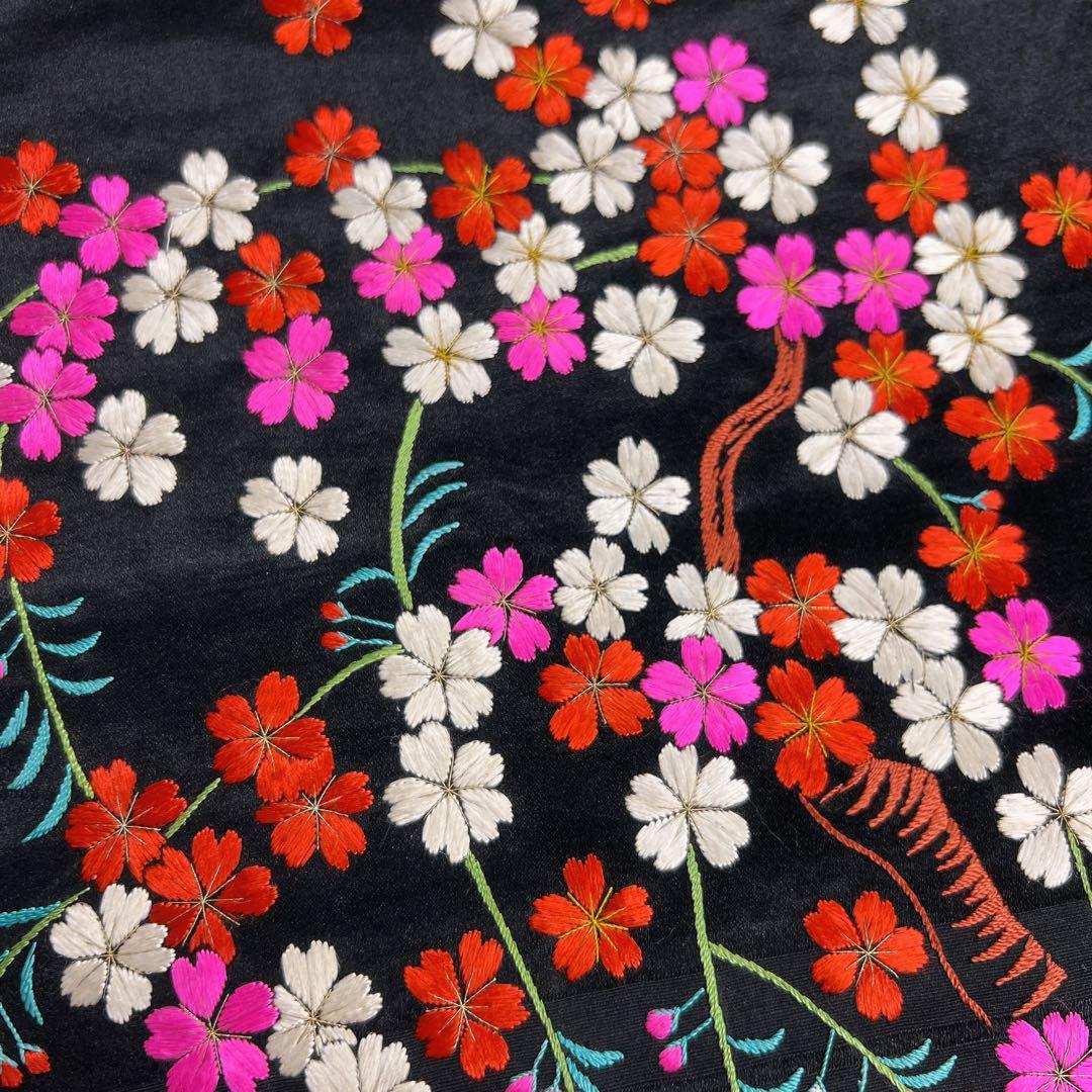 アンティーク　開き名古屋帯　刺繍　打ち出の小槌　鈴　花模様　着物　103a d