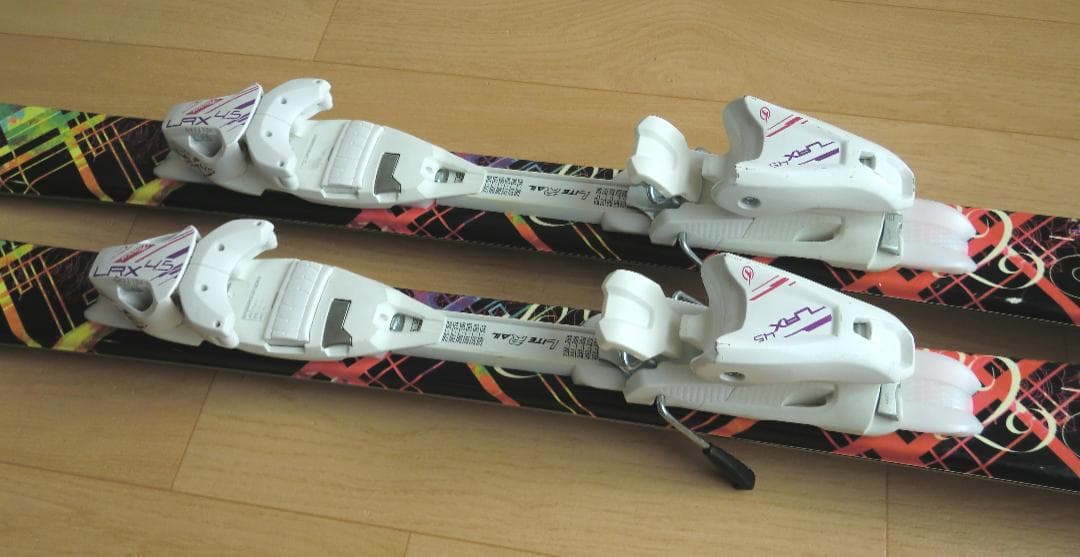 ■■送料無料■ハート■子供用スキーセット■板130/靴23■WAX済■女の子■■