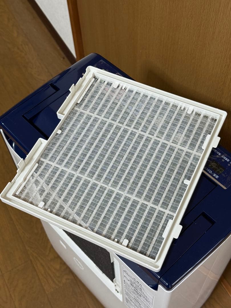 半年使用【5年保証】CD-H1821 衣類乾燥除湿機　コロナ