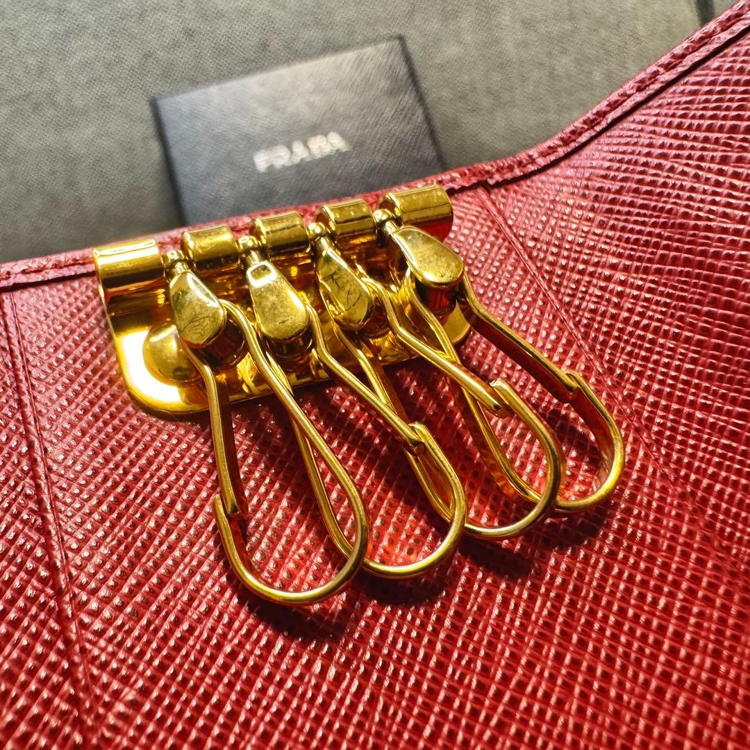 PRADA プラダ キーケース 4連 キーリング付き レッド