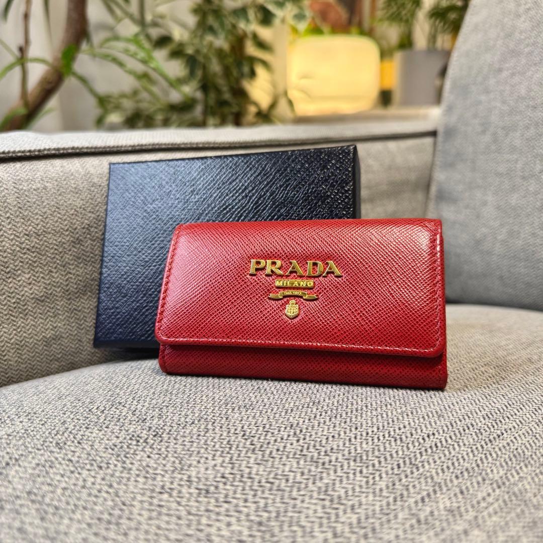 PRADA プラダ キーケース 4連 キーリング付き レッド