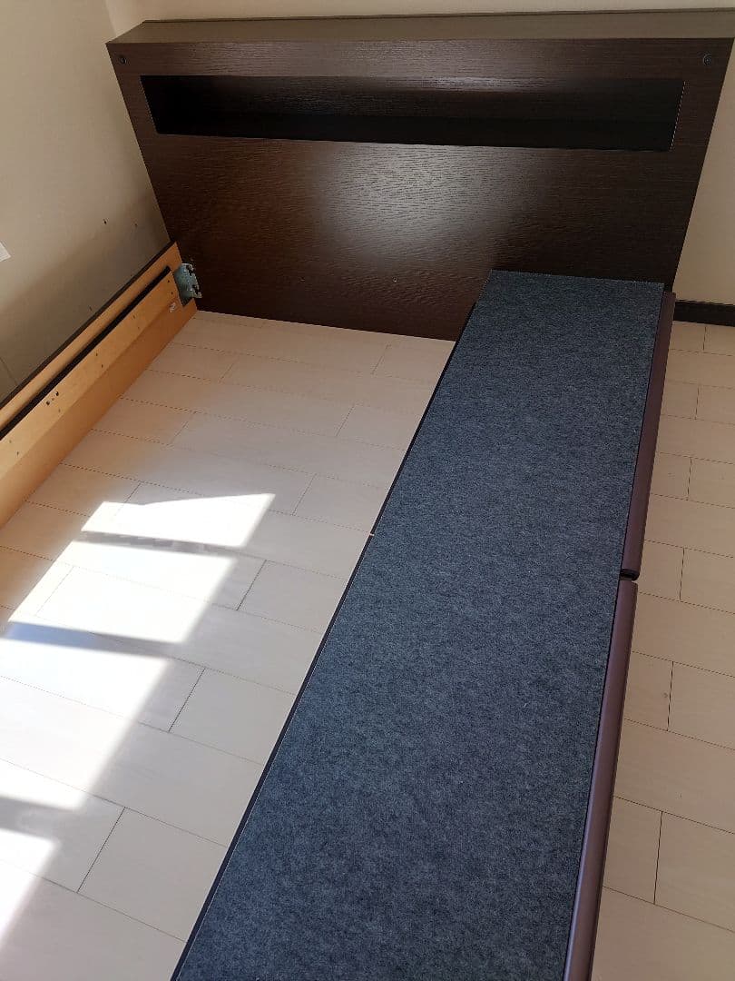 シモンズ クイーン ベッドフレーム