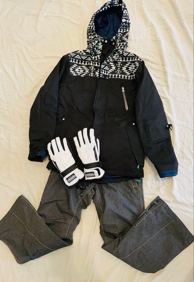 iCEPARDAL ウィンタースポーツウェアセット　手袋付き