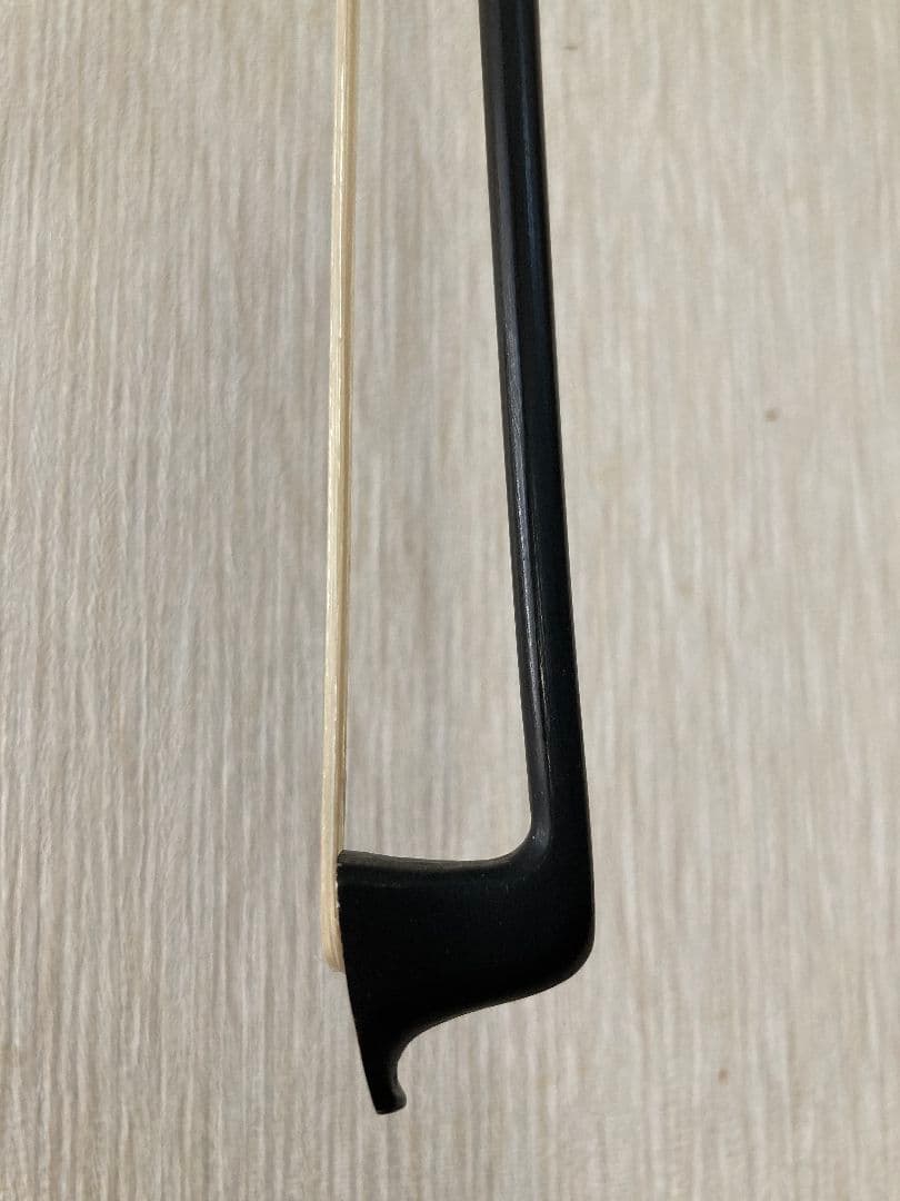CARBON FIBRE Violin bowカーボンファイバー製ヴァイオリン弓