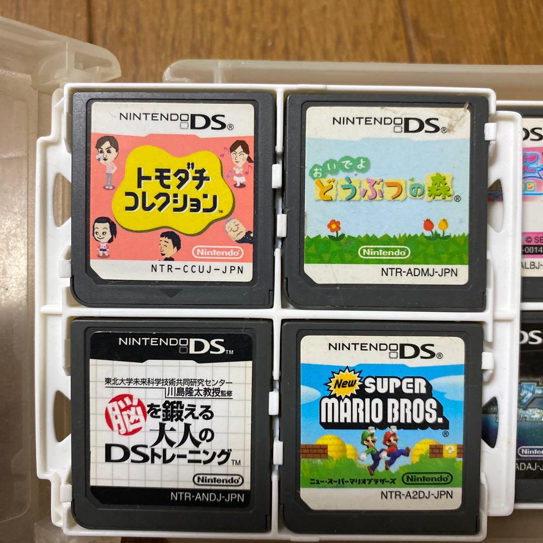 ニンテンドーDSi本体・説明書・充電器・カセット11個セット