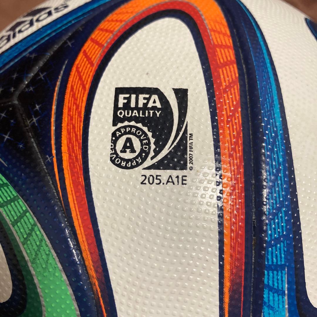 adidas ブラズーカ 2014年FIFAワールドカップ公式試合球