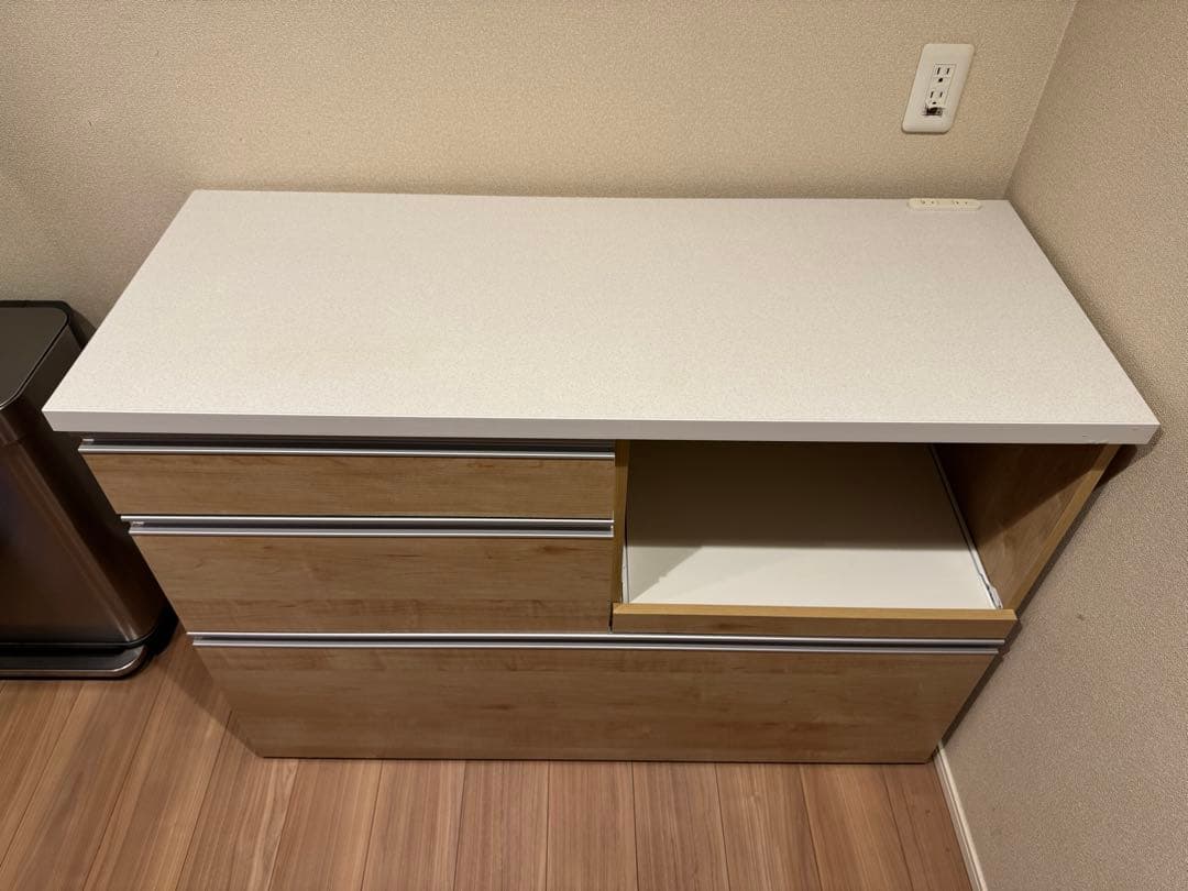 ベルメゾン　キッチンカウンター　木目柄　大理石調天板　120cm