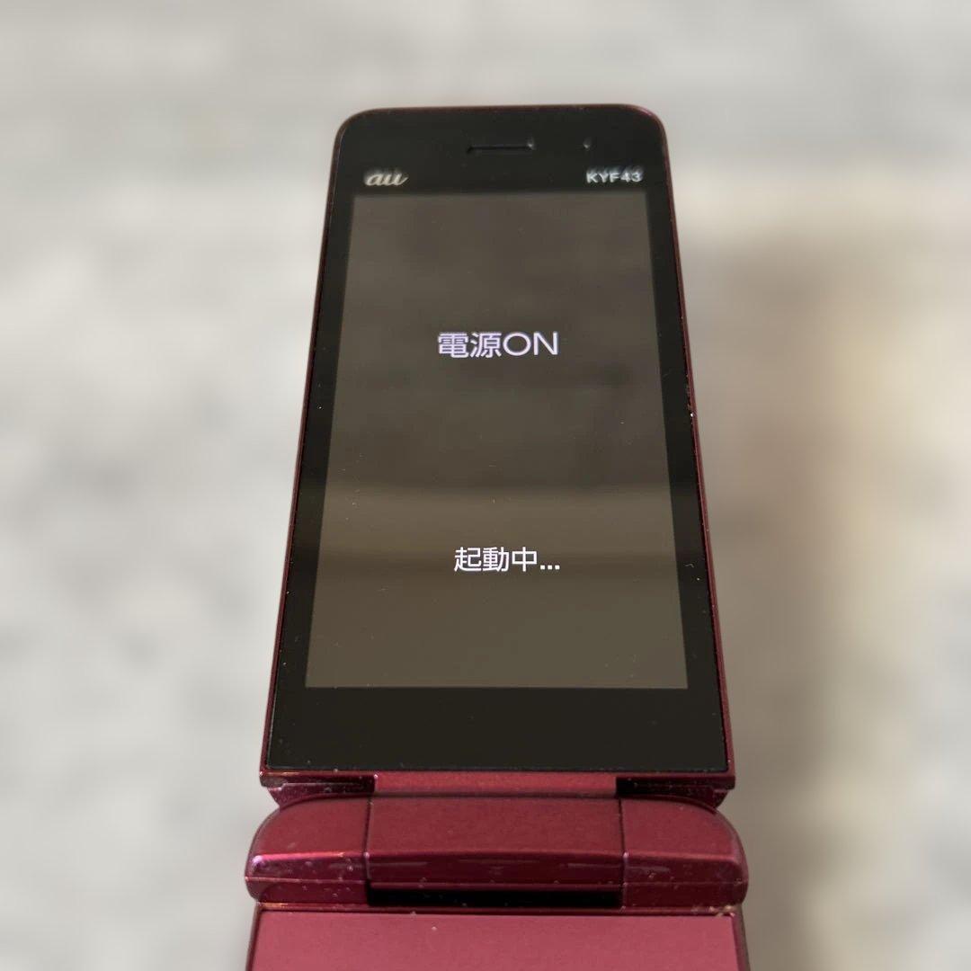 au KYF43 ワインレッド折りたたみ式携帯電話　かんたん携帯