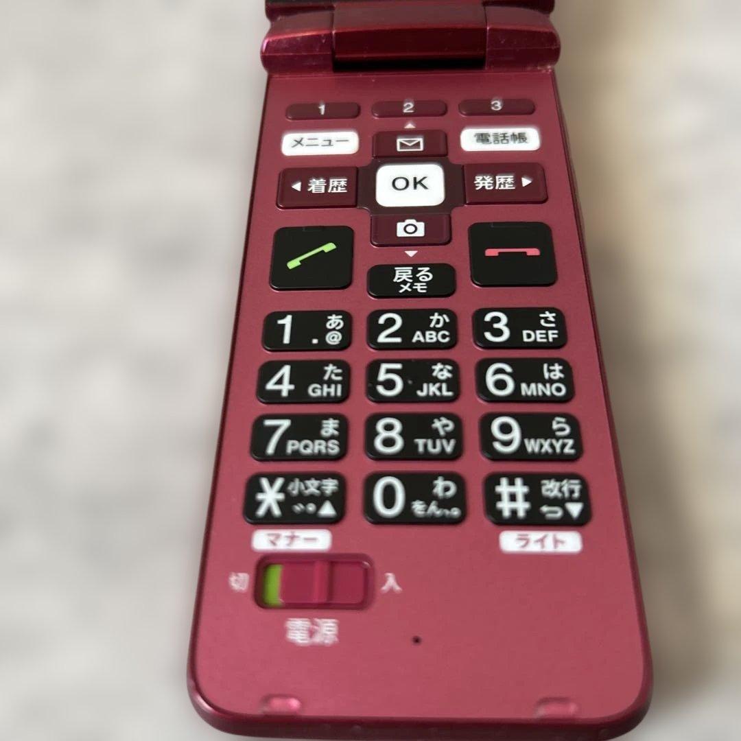 au KYF43 ワインレッド折りたたみ式携帯電話　かんたん携帯