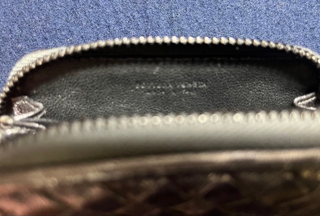 BOTTEGA VENETA 編み込みレザー ウォレット&チェーン