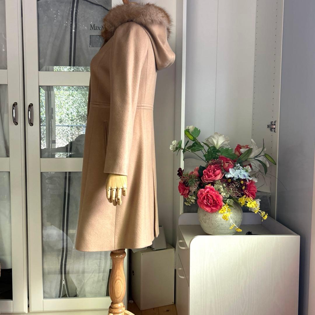 美品　トッカ やや艶ある上質カシミヤ98%使用材美しいシルエット　ロングコート