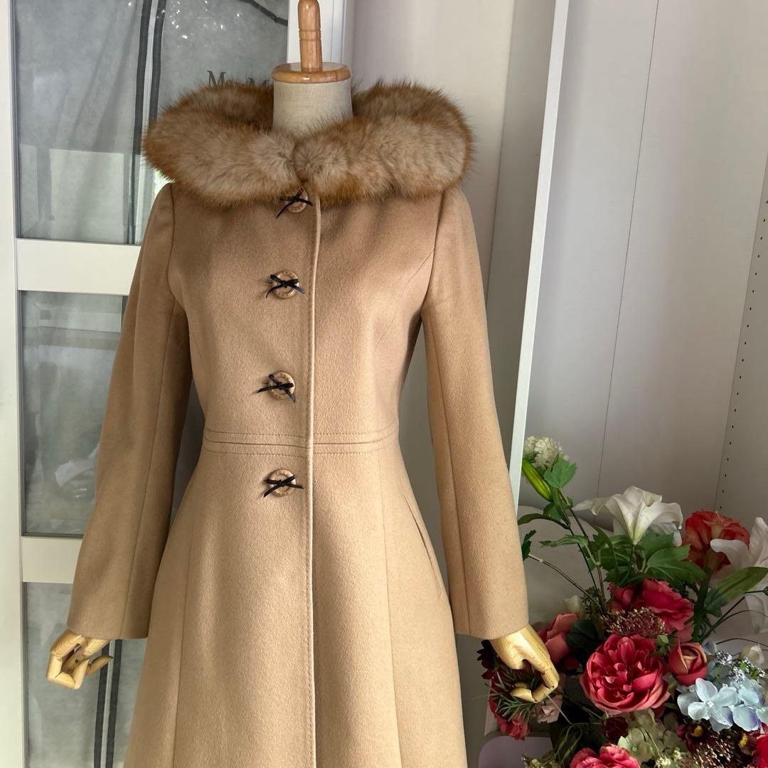 美品　トッカ やや艶ある上質カシミヤ98%使用材美しいシルエット　ロングコート