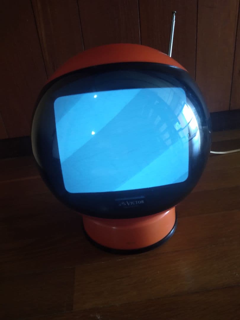 ビクター球形 白黒テレビ レトロ フリフリQ 9T-11 オレンジ【値下げ】
