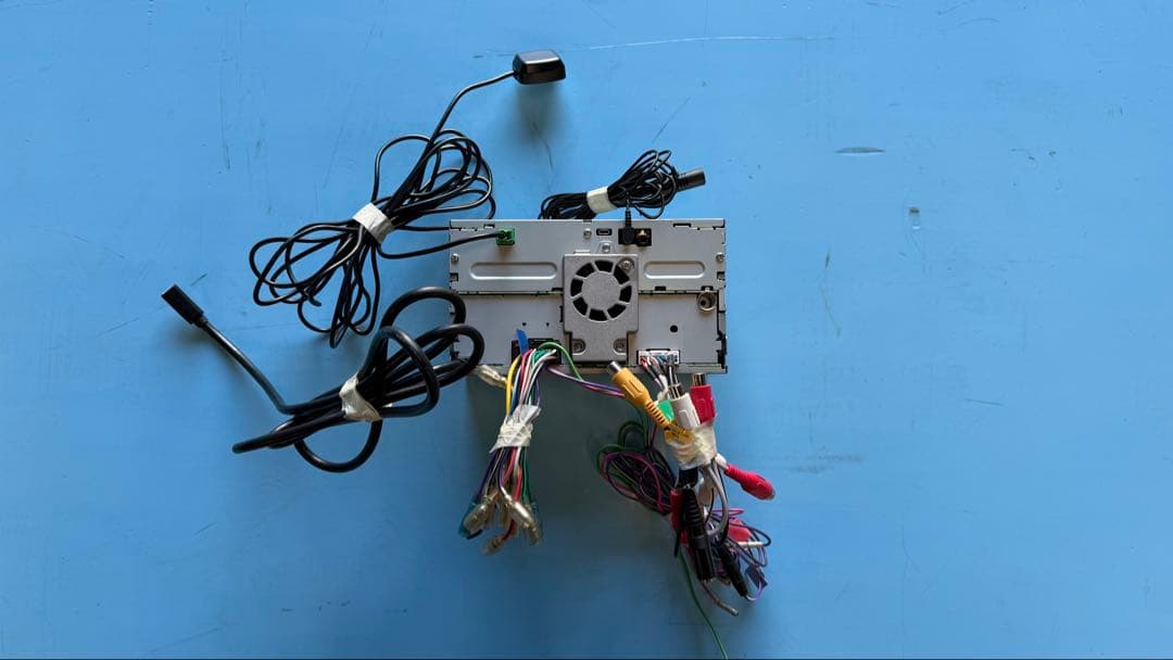 Pioneer DMH-SZ700 ディスプレイオーディオ