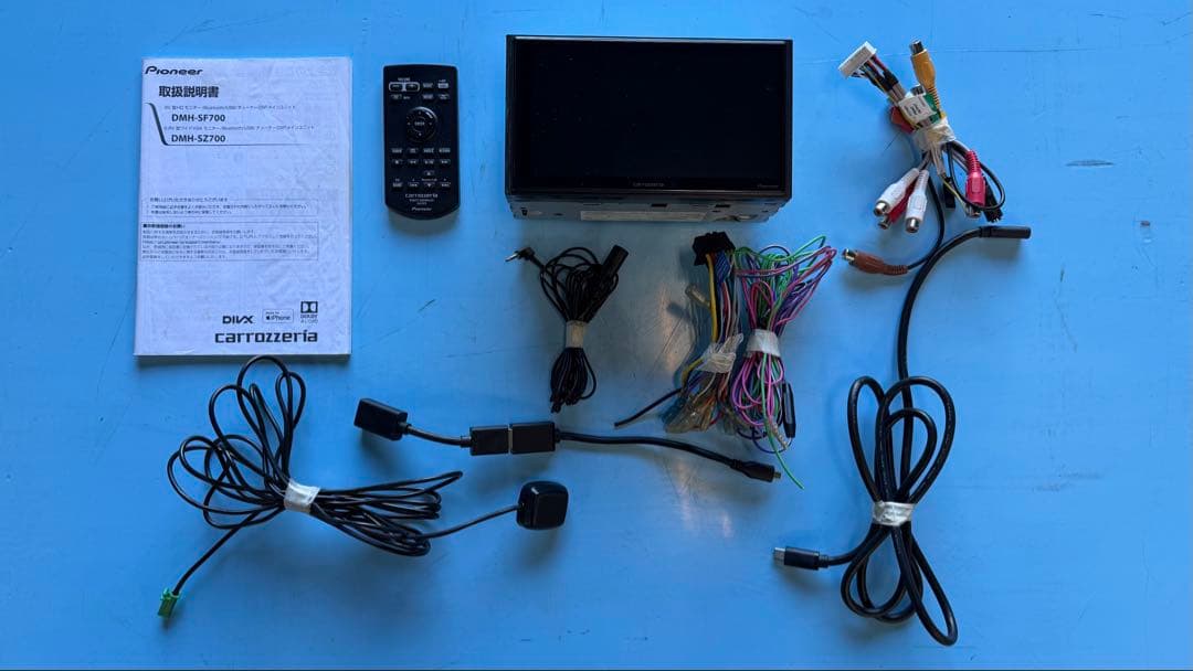 Pioneer DMH-SZ700 ディスプレイオーディオ