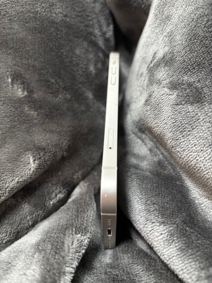 iPhone 12 本体のみ