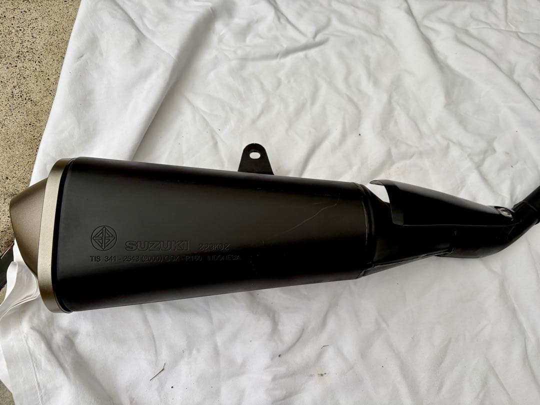 SUZUKI GSX-R150 新車外しノーマルマフラー　GSX-R125などに