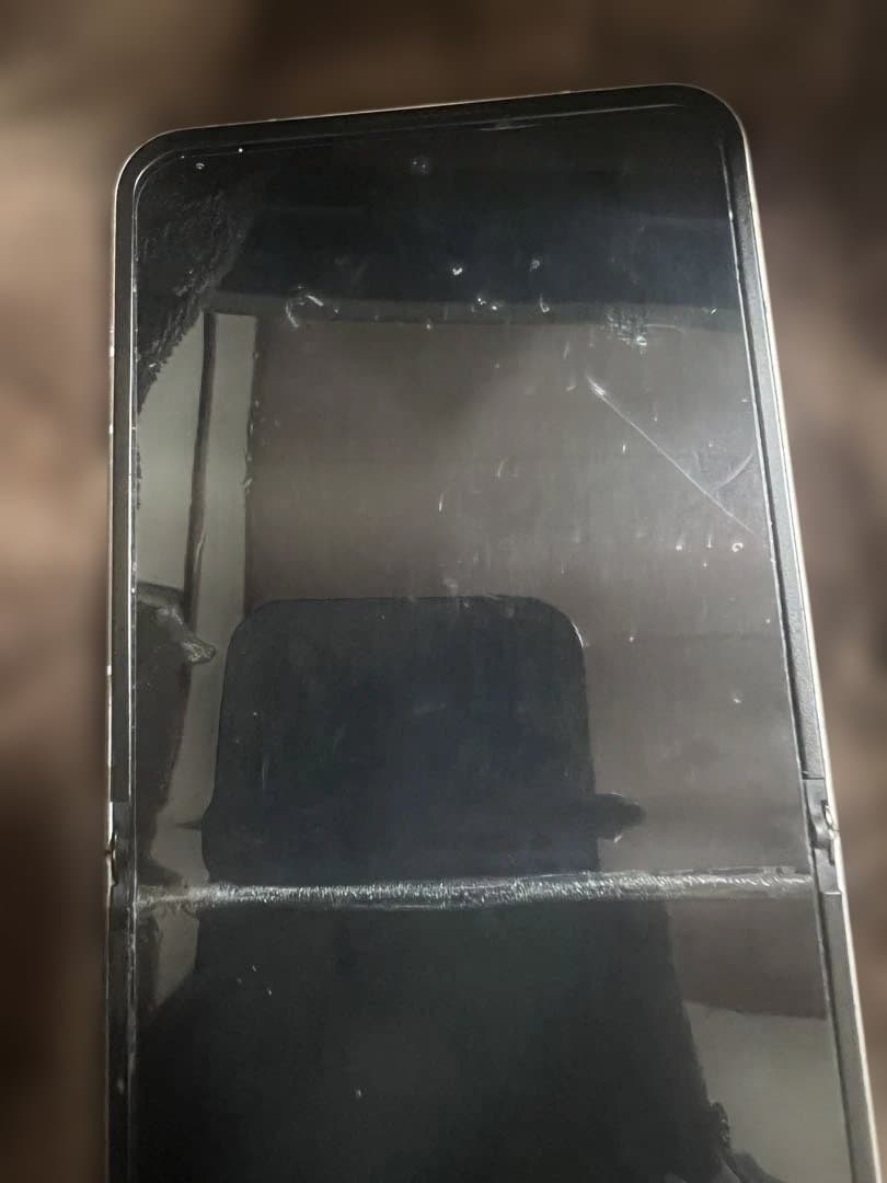 ZTE リベロ フリップ ゴールド 折りたたみ式スマートフォン