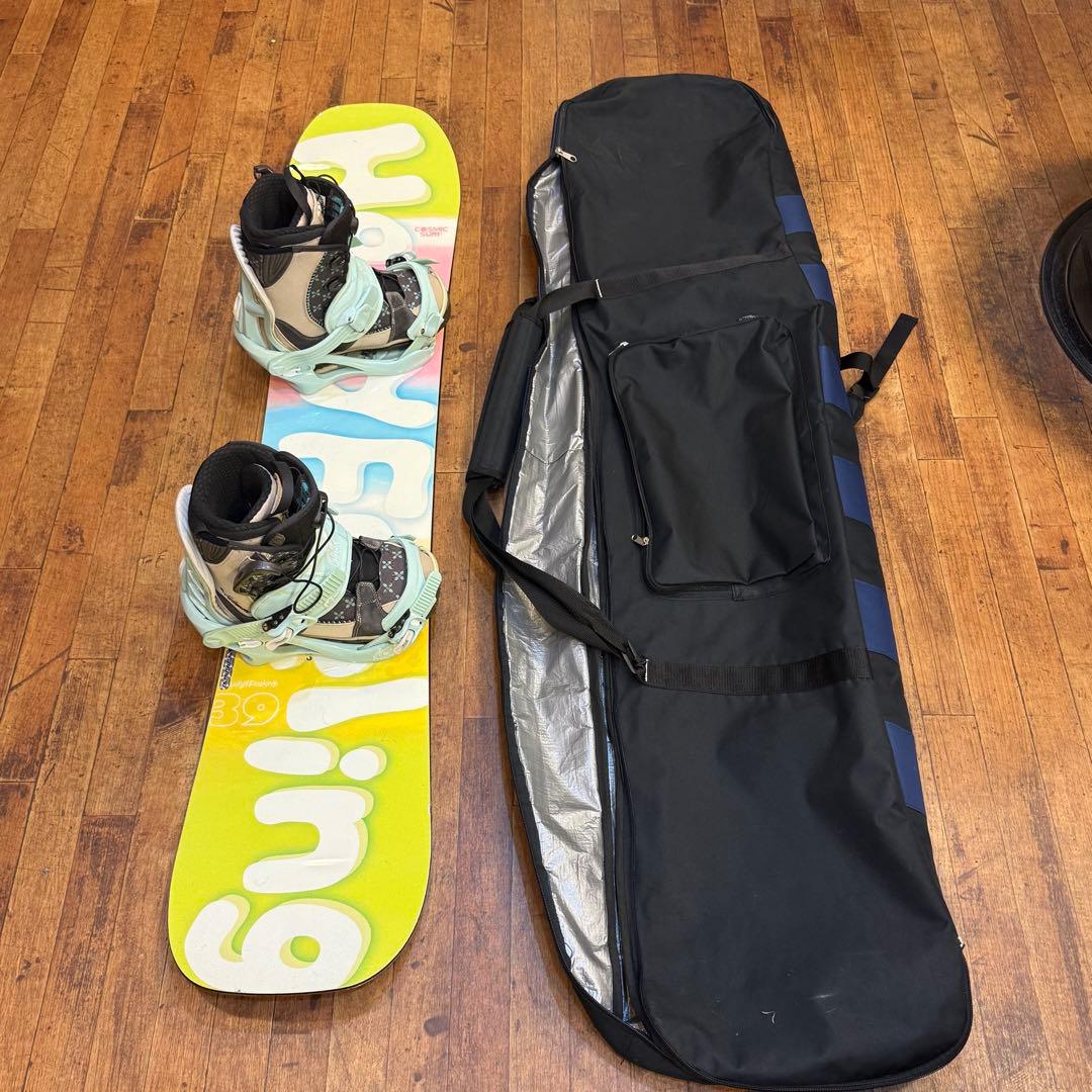 送料込！CosmicSurf 139cm salomon 24cmスノボセット！