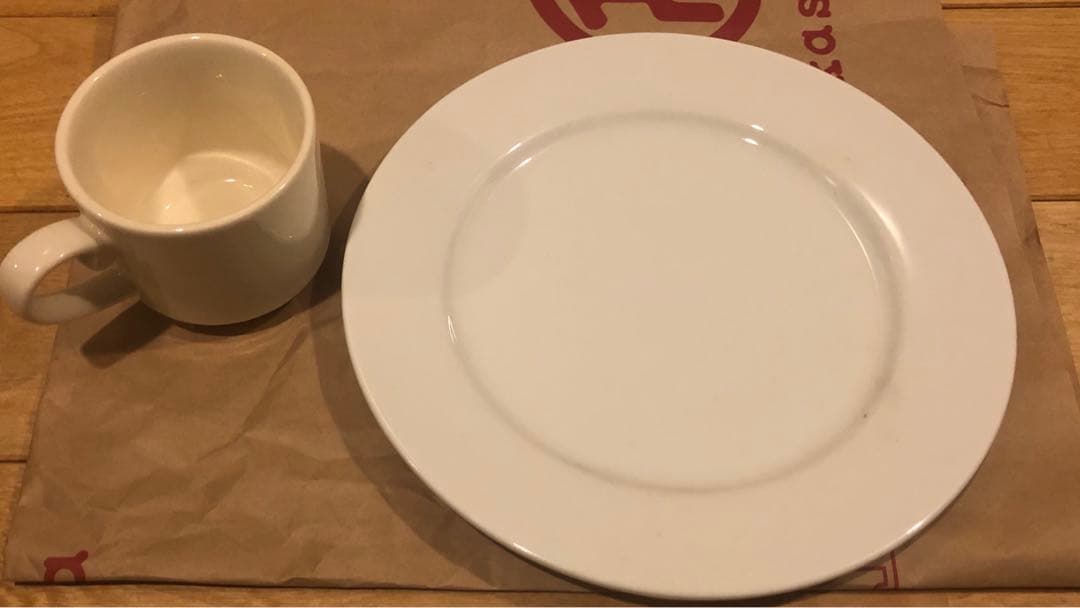 ピクニック　バスケット　食器付き