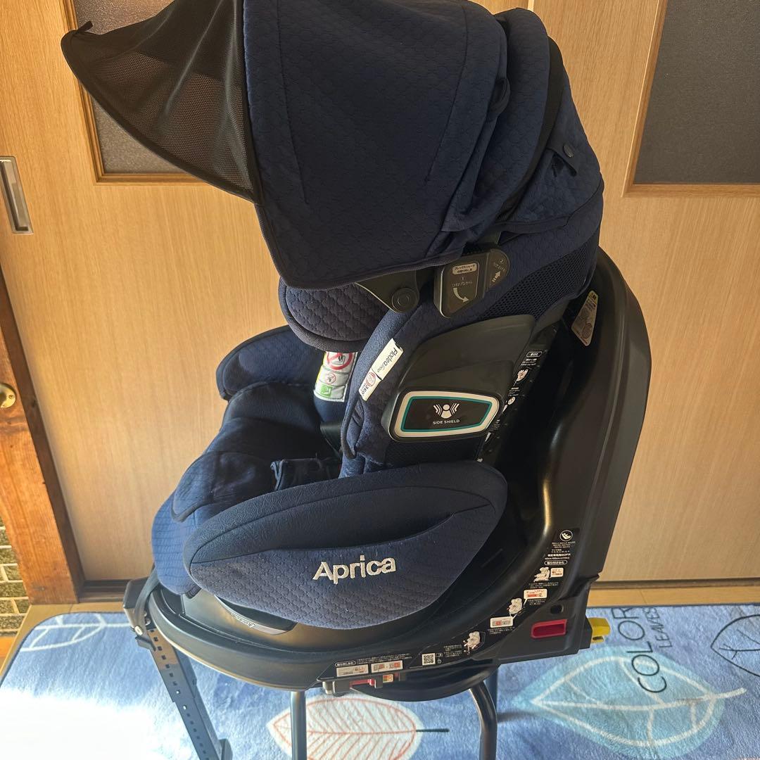 【美品】Aprica フラディアグロウ プレミアム 360 セーフティ