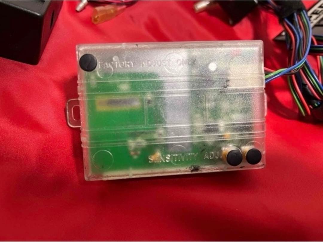 ウ*チ様 カーセキュリティ　ホーネット725M ＋オプション多数　VIPER