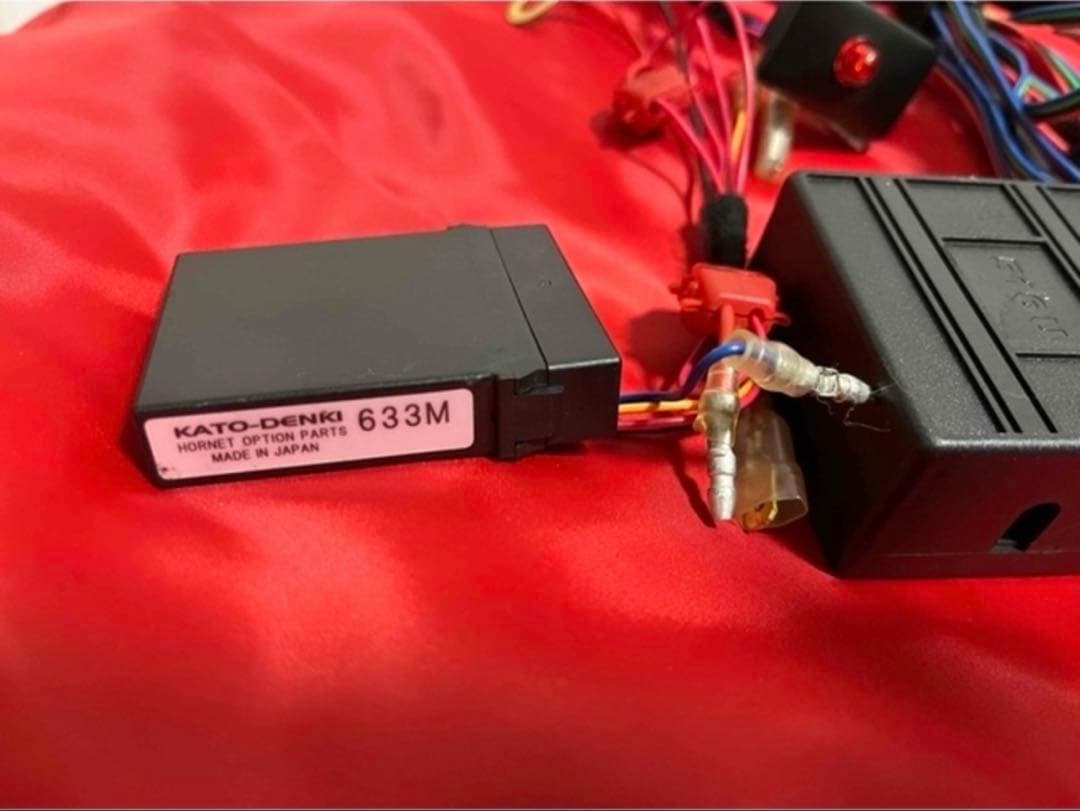 ウ*チ様 カーセキュリティ　ホーネット725M ＋オプション多数　VIPER