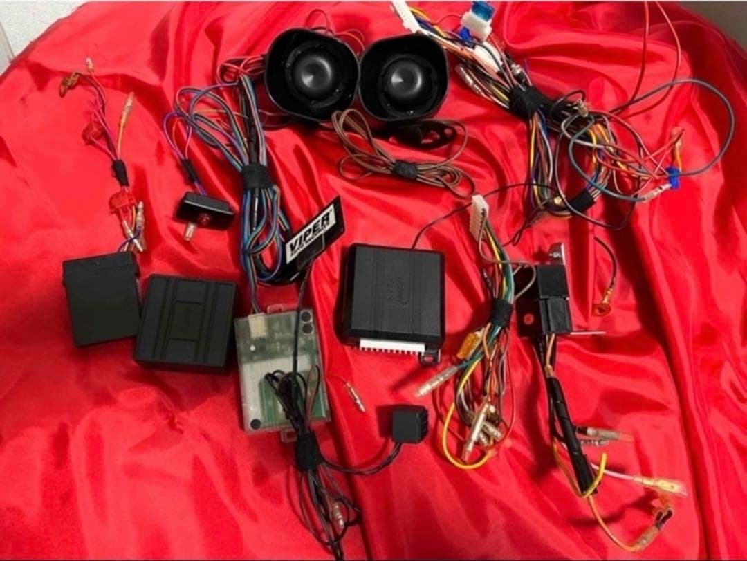 ウ*チ様 カーセキュリティ　ホーネット725M ＋オプション多数　VIPER