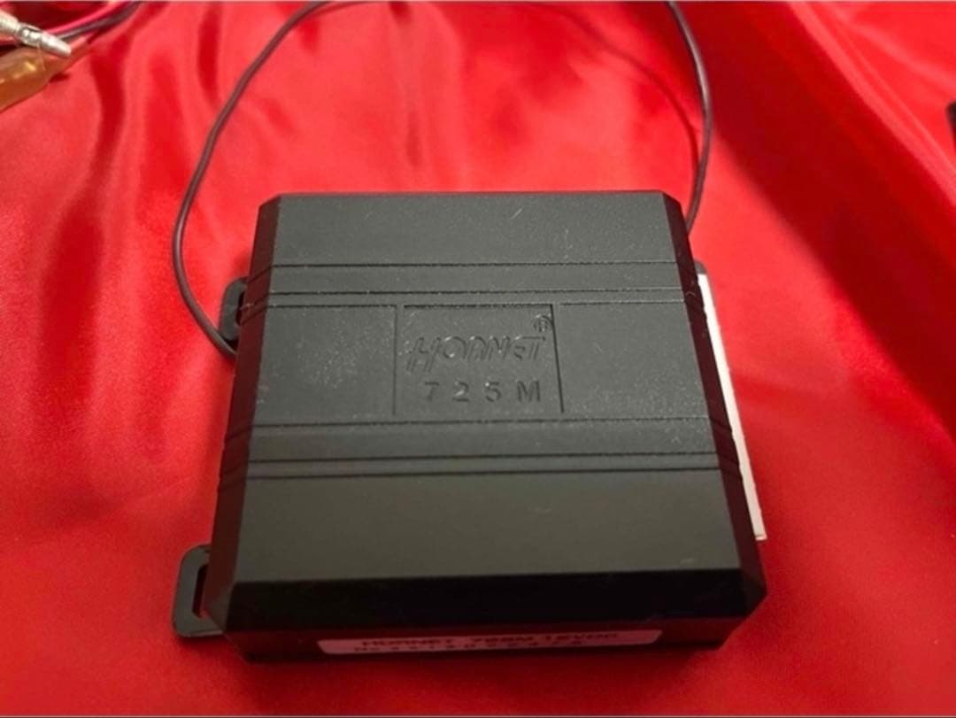 ウ*チ様 カーセキュリティ　ホーネット725M ＋オプション多数　VIPER