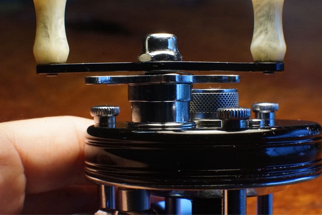 ABU アンバサダー 5000C 4スクリュー メンテ済 フレーム修正済