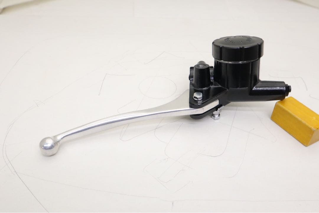 Z1 Z2 フロントブレーキ マスターシリンダー 5/8 15.8Φ 新品リプロ