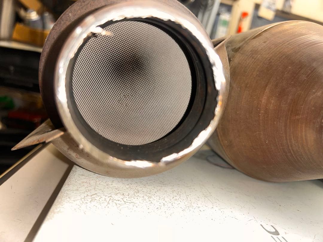 触媒　Prius50 alphard lexus is250