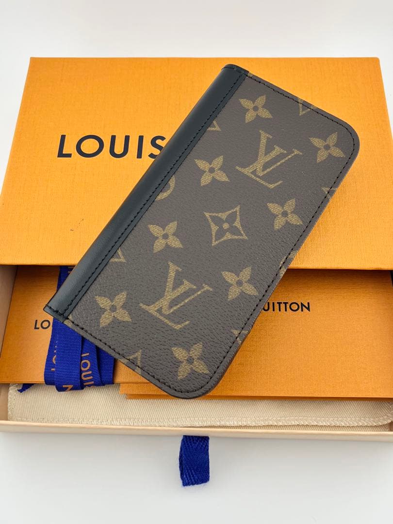 そら　ルイヴィトン M12539 モノグラムフォリオ