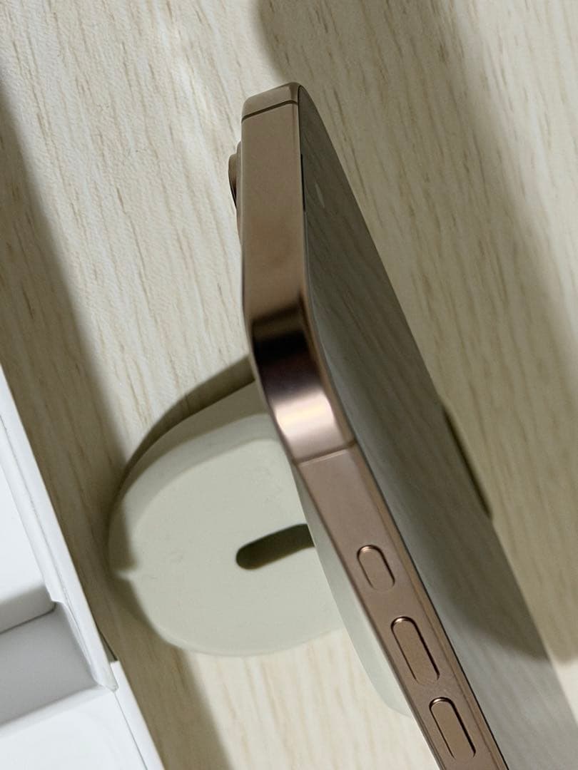 【美品】iPhone 16pro デザートチタニウム128GB