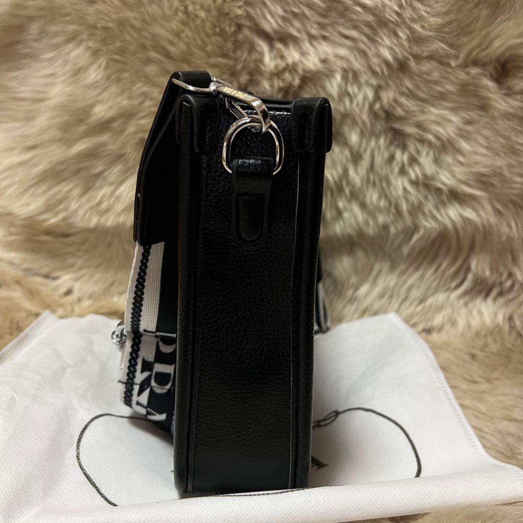 めちゃ可愛い♡新品♡ノベルティショルダーバック エブリンタイプ 斜めがけ