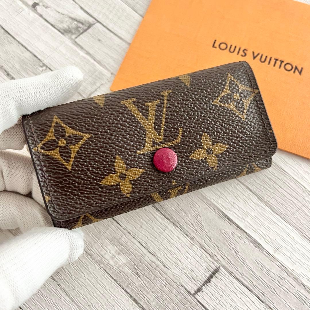 【美品】ルイヴィトン　キーケース　モノグラム　フューシャ　4連　ミュルティクレ4