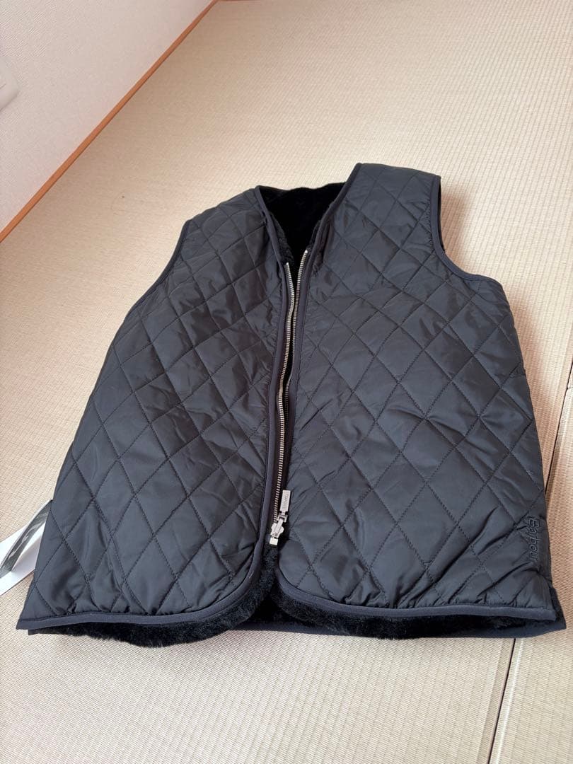 未使用タグ付き　バブアー　リバーシブルベスト　サイズ8